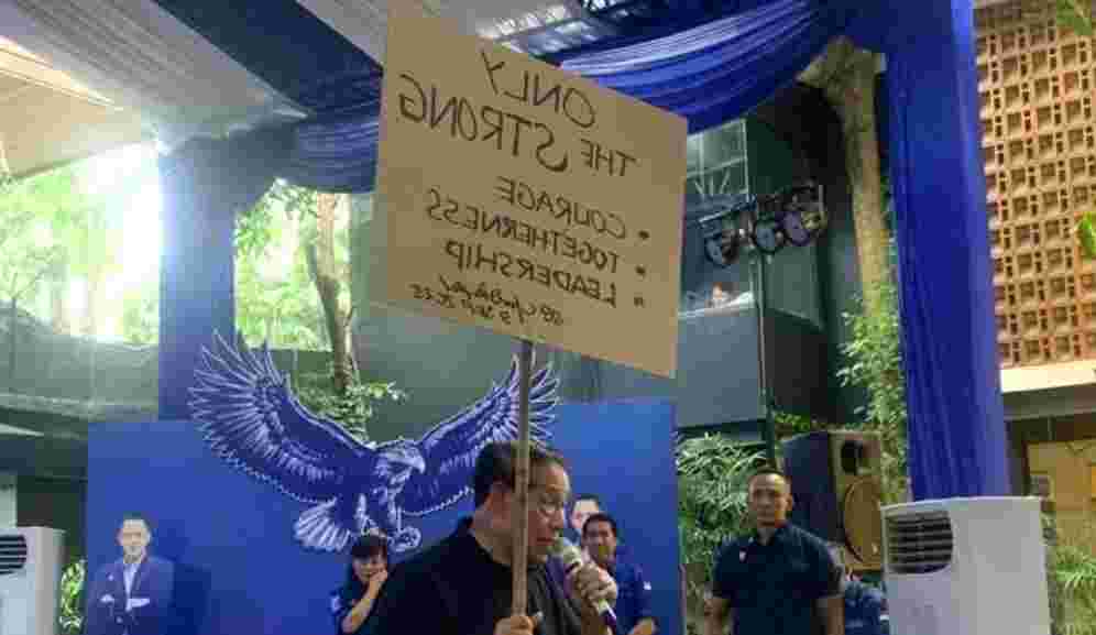 SBY Kenalkan Lukisan “Only The Strong”, Pesan Penting untuk Pemimpin Bangsa Hadapi Badai Tantangan