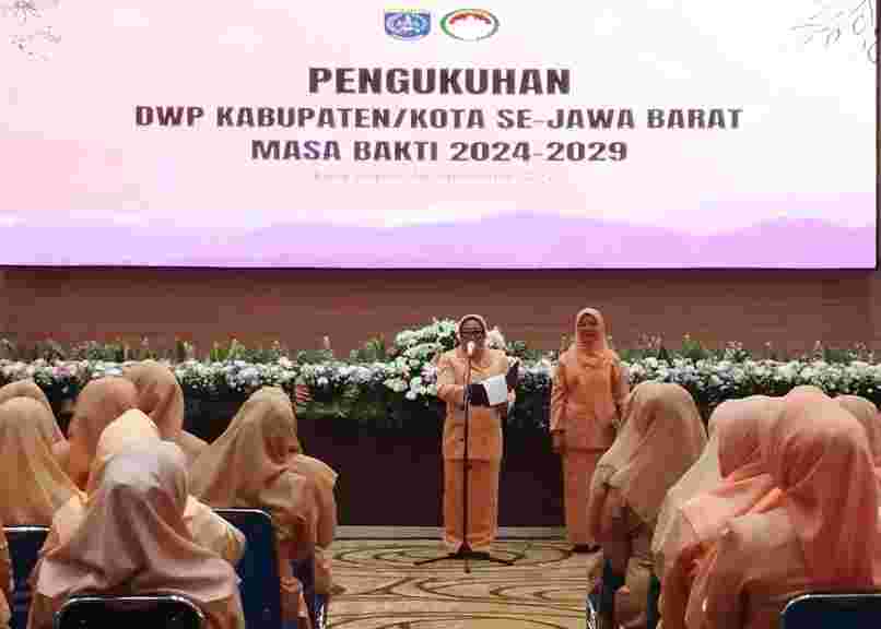 Puluhan Ketua DWP Depok Dikukuhkan, Arumsari Tekankan Kolaborasi dengan ASN