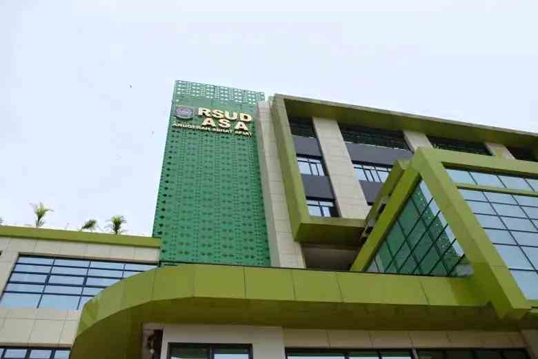 Geger! Dirut RSUD ASA Depok Diduga “Kabur” ke Singapura–Malaysia Saat Jam Kerja — Publik Desak Kejaksaan Usut Dugaan Liburan Berkedok Dinas