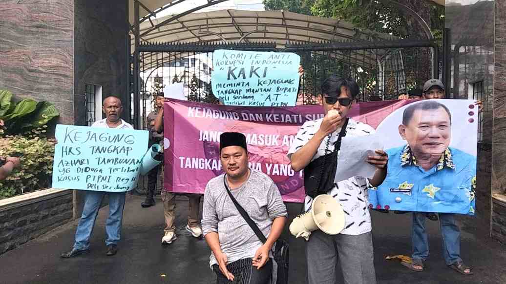 Mantan Bupati Deli Serdang Azhari Tambunan dilaporkan ke Kejagung RI