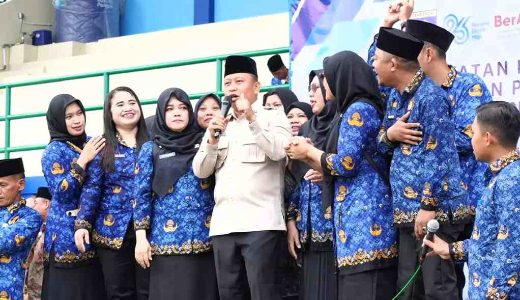 Stadion Merpati Bergemuruh, 7.036 PPPK Paruh Waktu Resmi Terima SK dari Wali Kota Depok