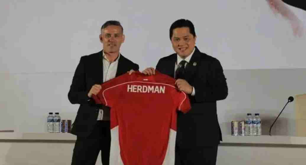 Erick Thohir Ajak Semua Elemen Dukung John Herdman, PSSI Resmi Masuki Era Baru Sepak Bola Nasional