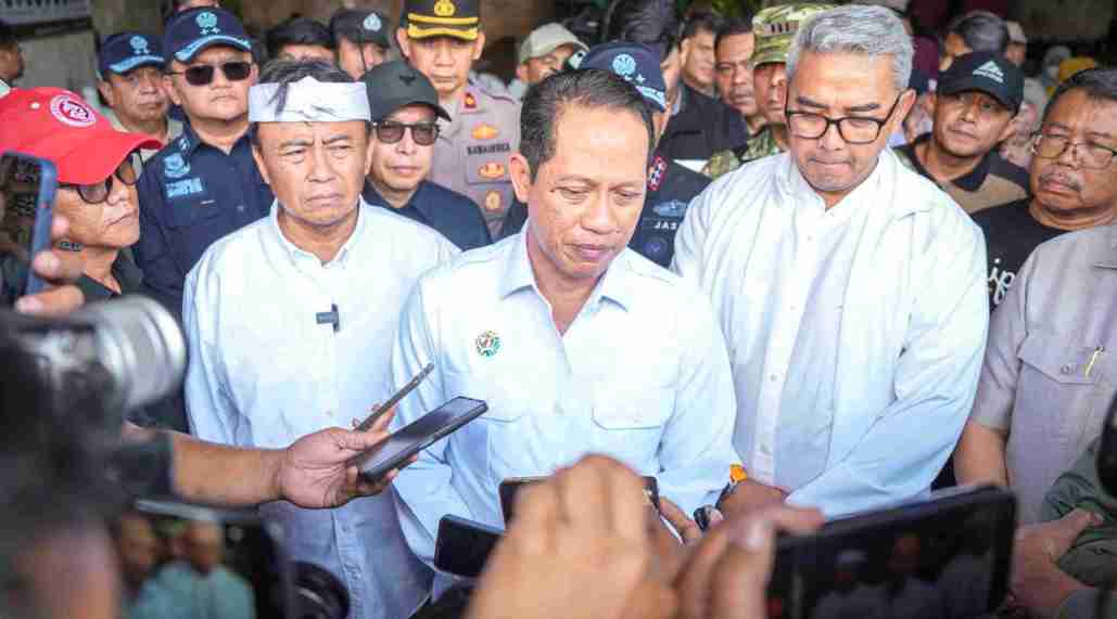 Menteri Lingkungan Hidup Perintahkan Penghentian Insinerator Bermasalah di Bandung