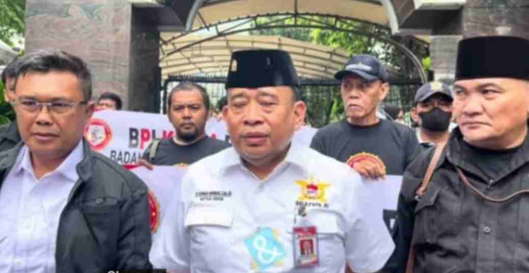 Rahmad Sukendar Pertanyakan Keberanian Kejaksaan Tangkap DPO Silfester Matutina