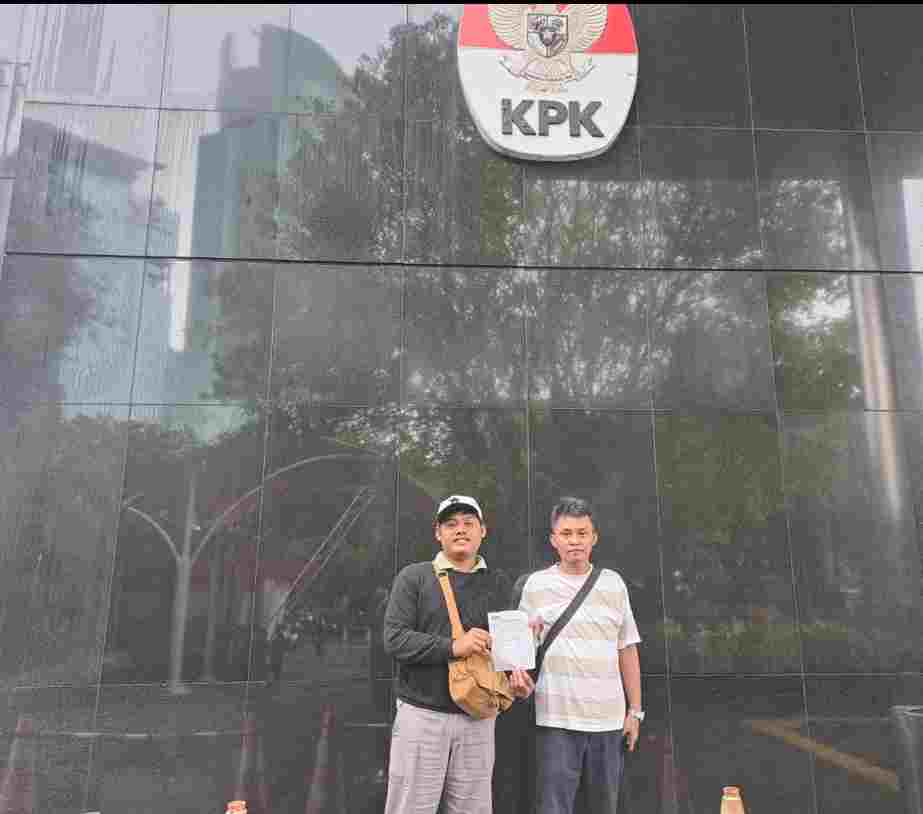 AKTIVIS MAHASISWA, GERAKAN MAHASISWA DAN PEMUDA BOGOR LAPORKAN DUGAAN TINDAK PIDANA KORUPSI PEJABAT KABUPATEN BOGOR KE KPK