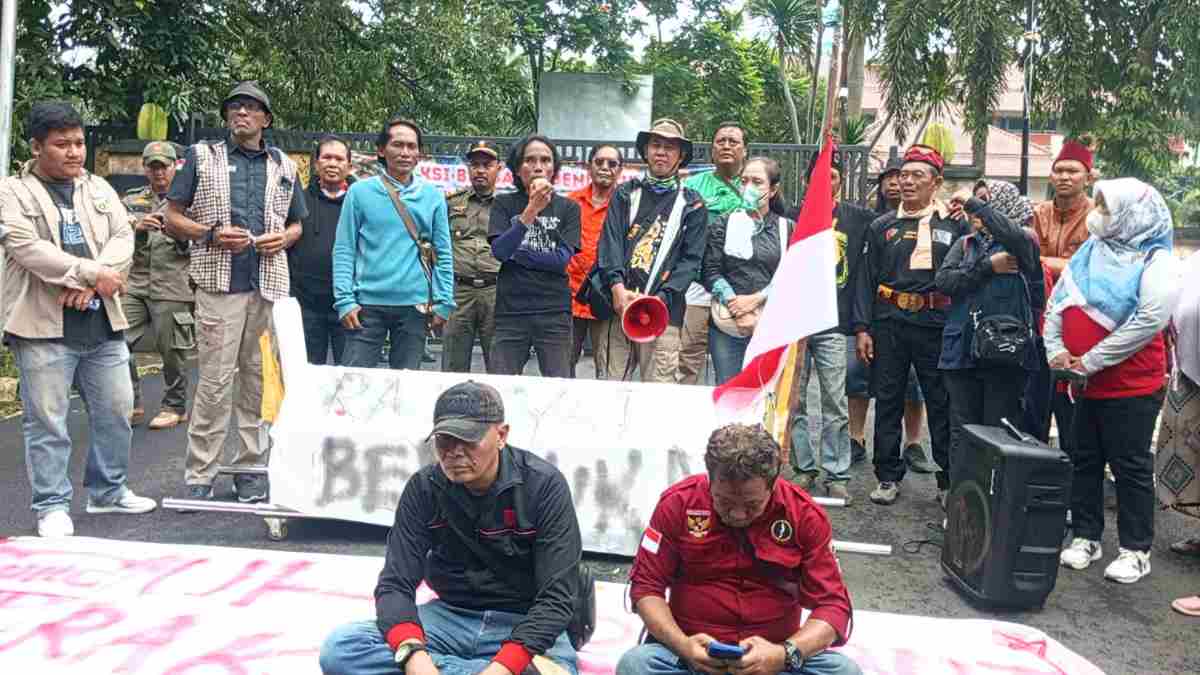 BPJS PBI-JK Dinonaktifkan, Warga Depok Tagih Janji Wali Kota Supian Suri