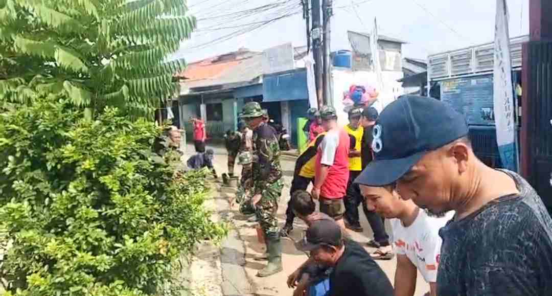 TMMD Ke-127, TNI–Warga Sukamaju Bergerak Perbaiki Drainase, Antisipasi Banjir di Musim Hujan