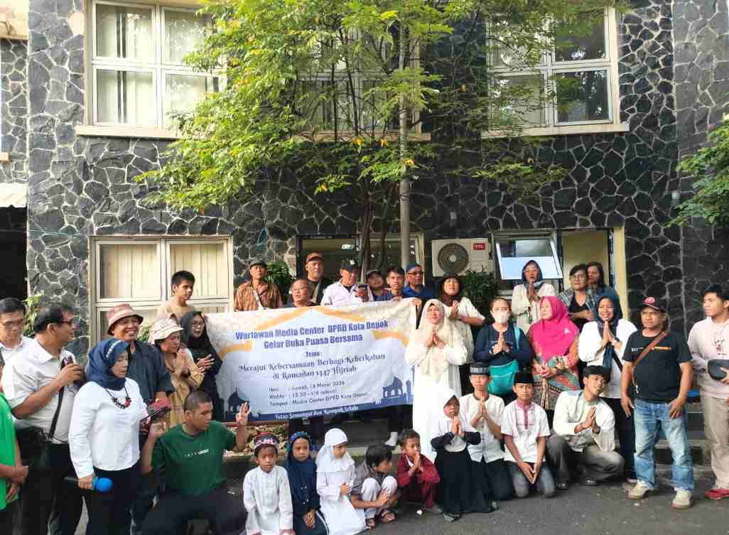 Wartawan Media Center Depok Gelar Bukber Ramadan, Berbagi Kebahagiaan dengan Anak Yatim