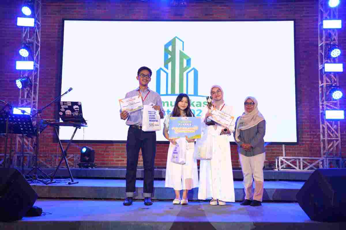 Sabet Juara Tiga Besar Nasional, Tim Pertalight UPER Gagas Solusi Hak Pejalan Kaki di Kota Besar
