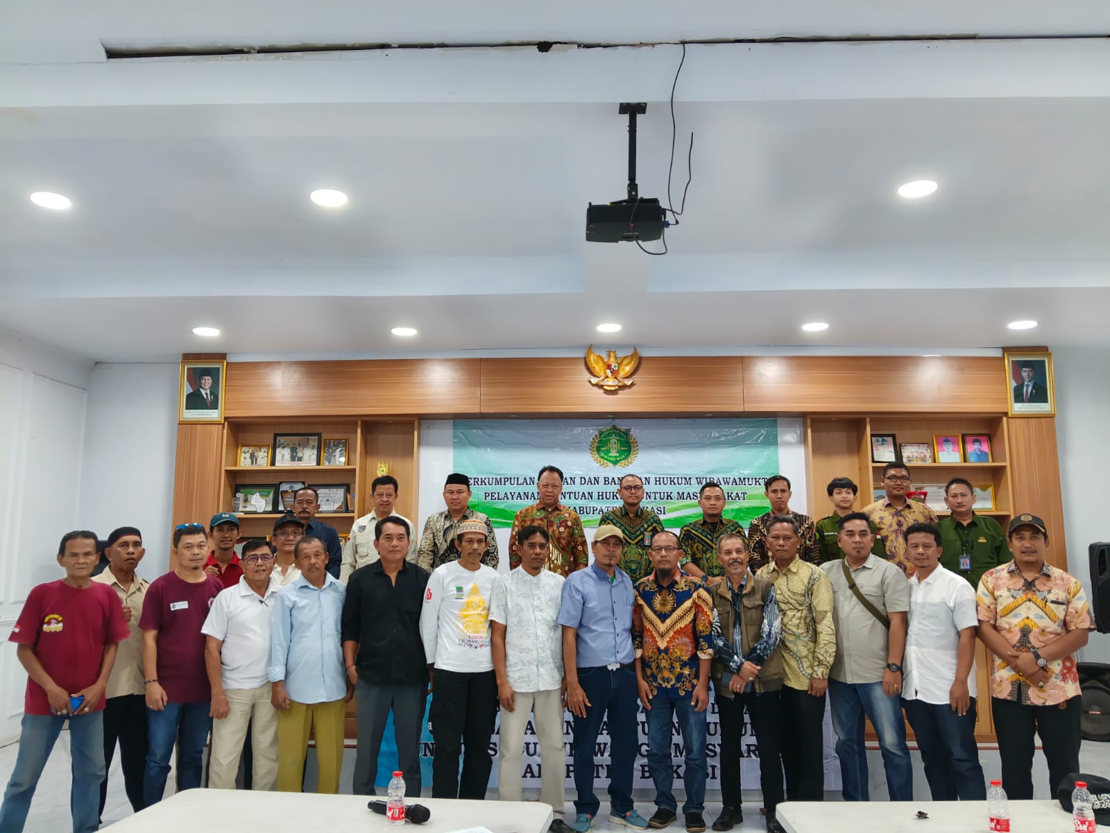 KBH Wibawamukti Gelar Sosialisasi Layanan Pengadilan Negeri Cikarang di Desa Mekarmukti