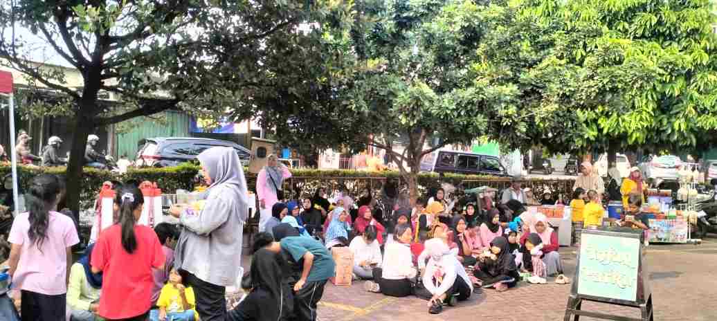 Semarak 1 Muharram 1448 H, Ratusan Warga Meriahkan Jalan Santai di Masjid Merah Depok
